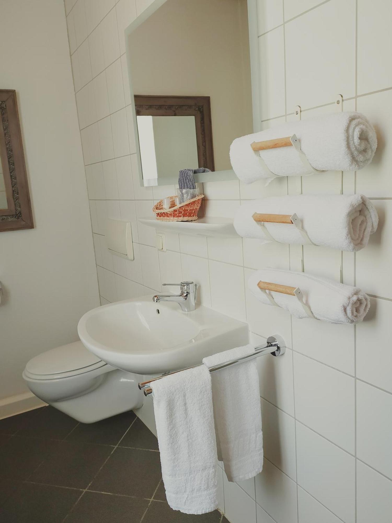 Dorfschaenke Deggendorf Hotel & Apartmenthaus & Biergarten, E-Bike-Verleih Kostenlos Quarto foto